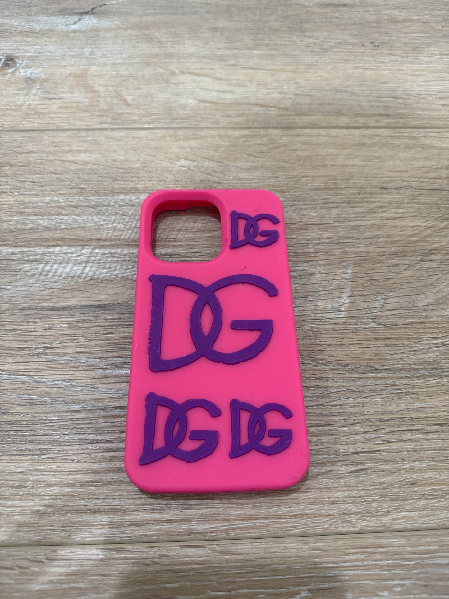 D&G iPhone 14 case