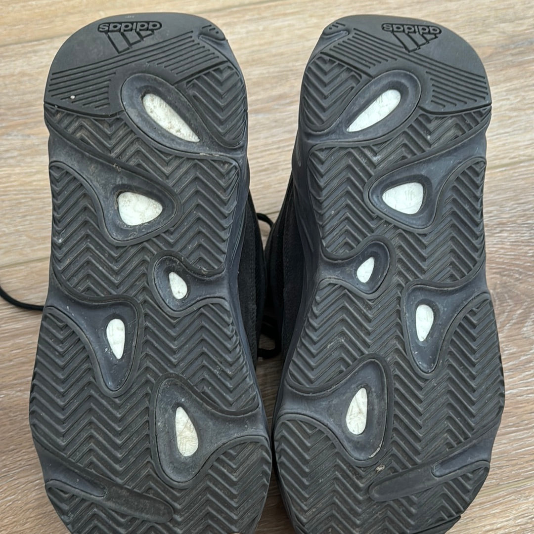 Men’s Yeezy Adidas, 10