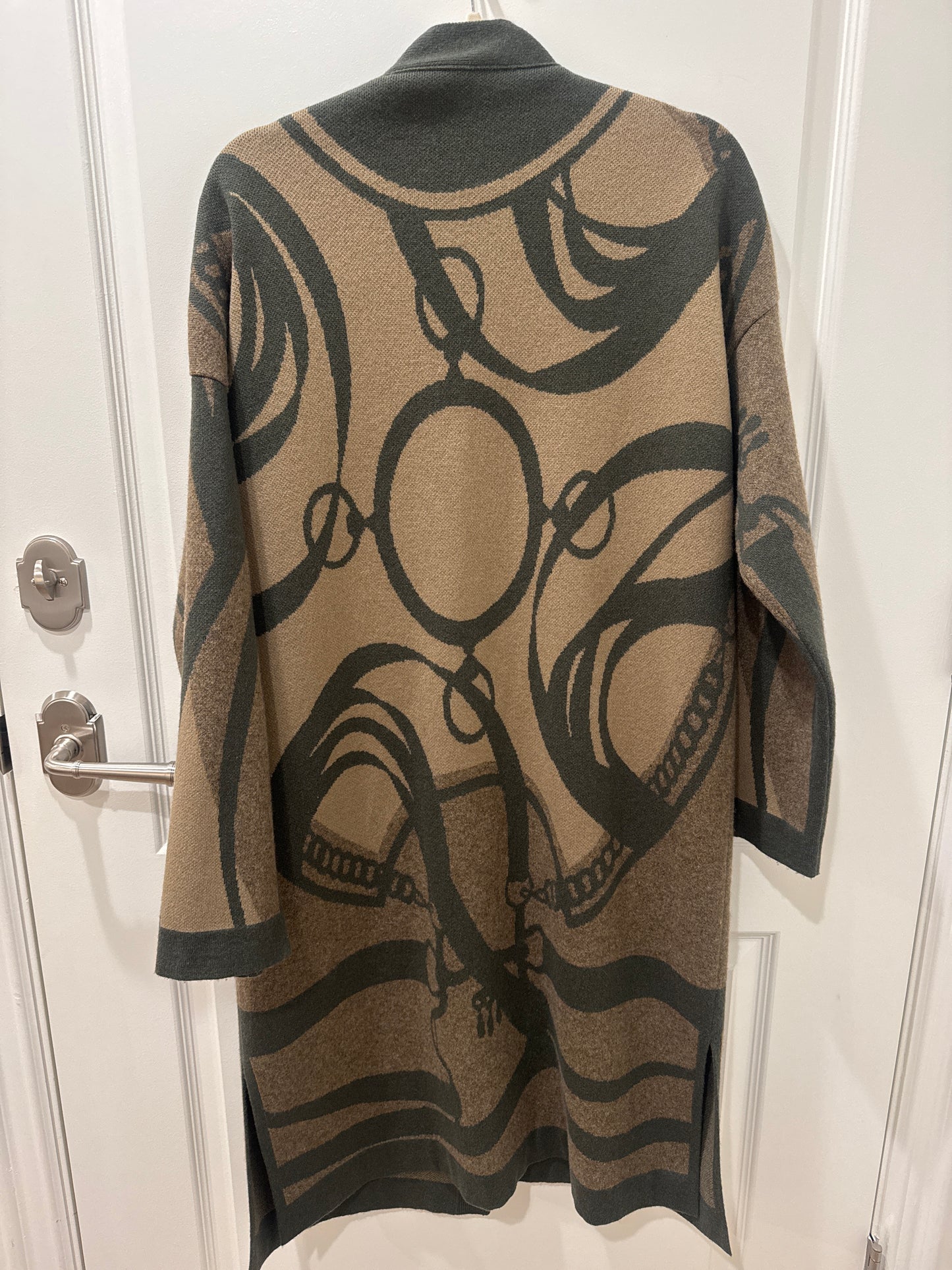 Hermes Cardigan, 38 oversized fit