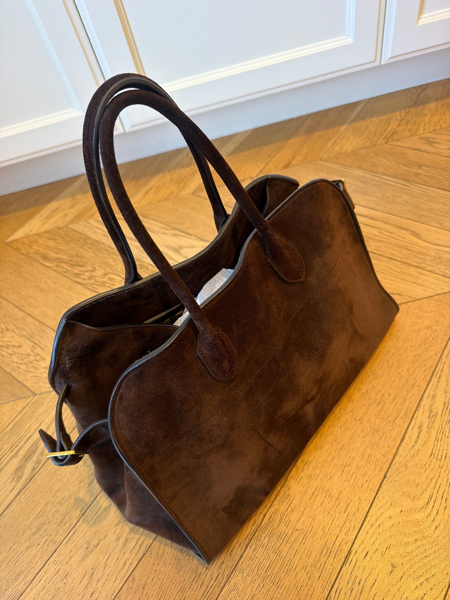 Margaux 15 Suede cacao