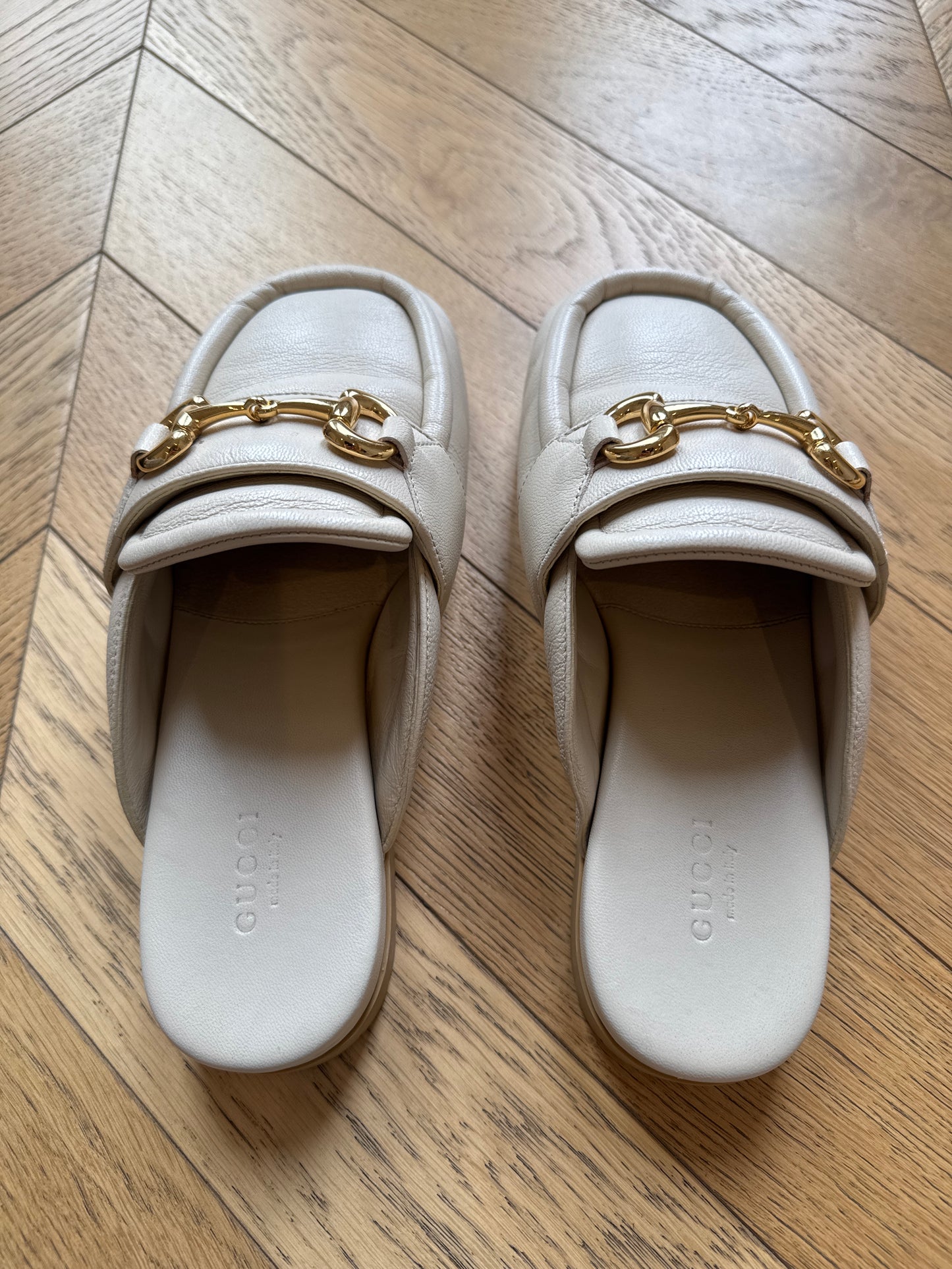 Gucci mules 37.5