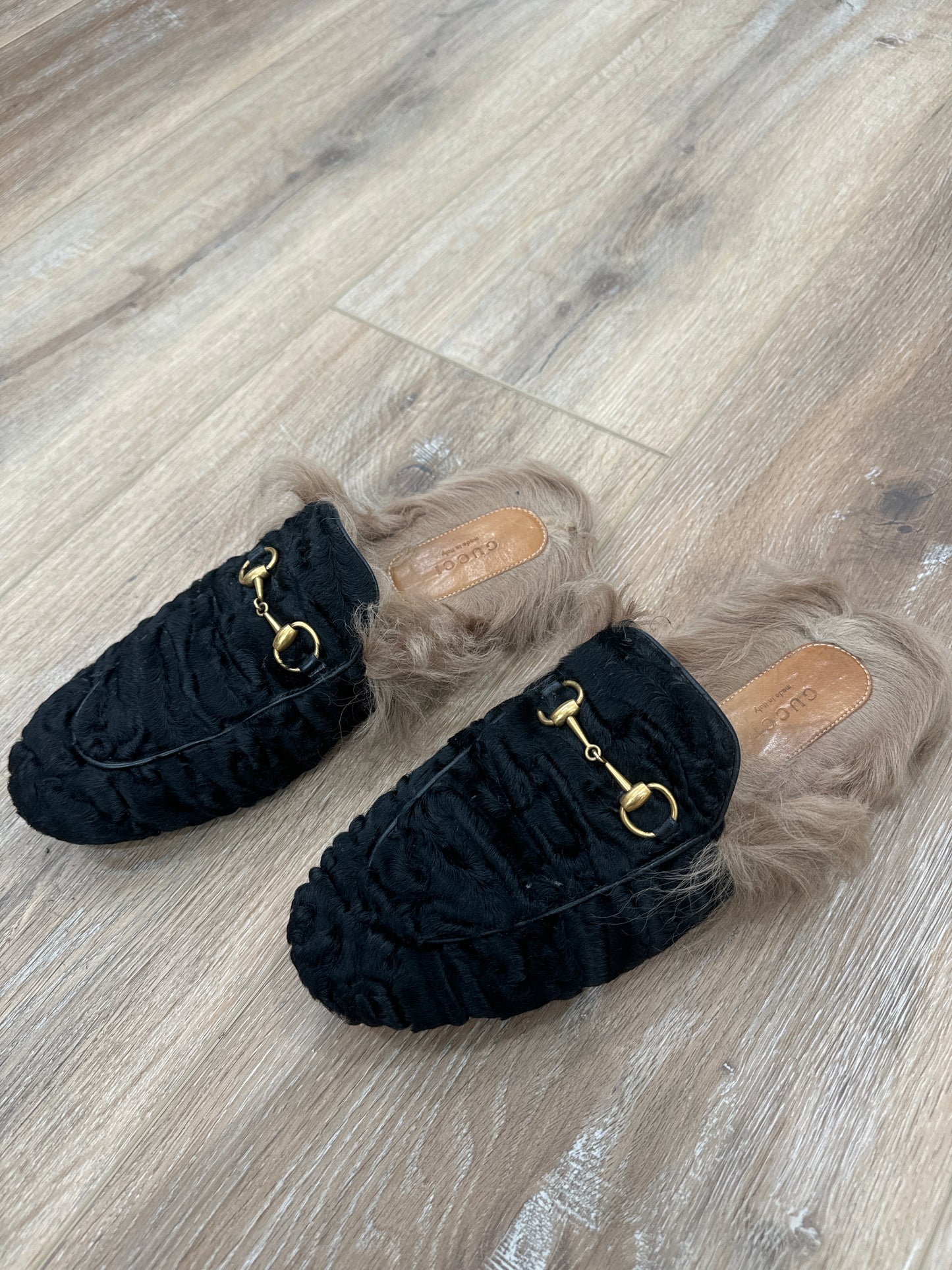 Gucci mules 38