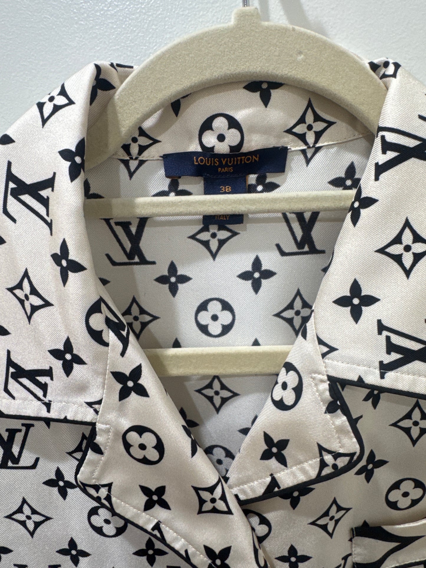 Louis Vuitton silk pajama set, 38