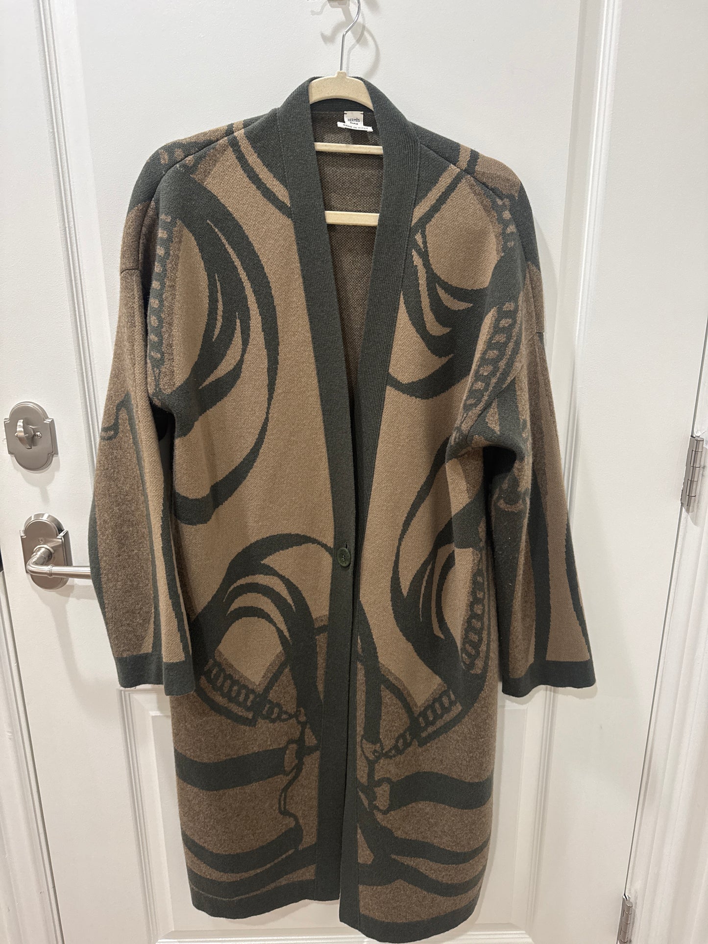 Hermes Cardigan, 38 oversized fit