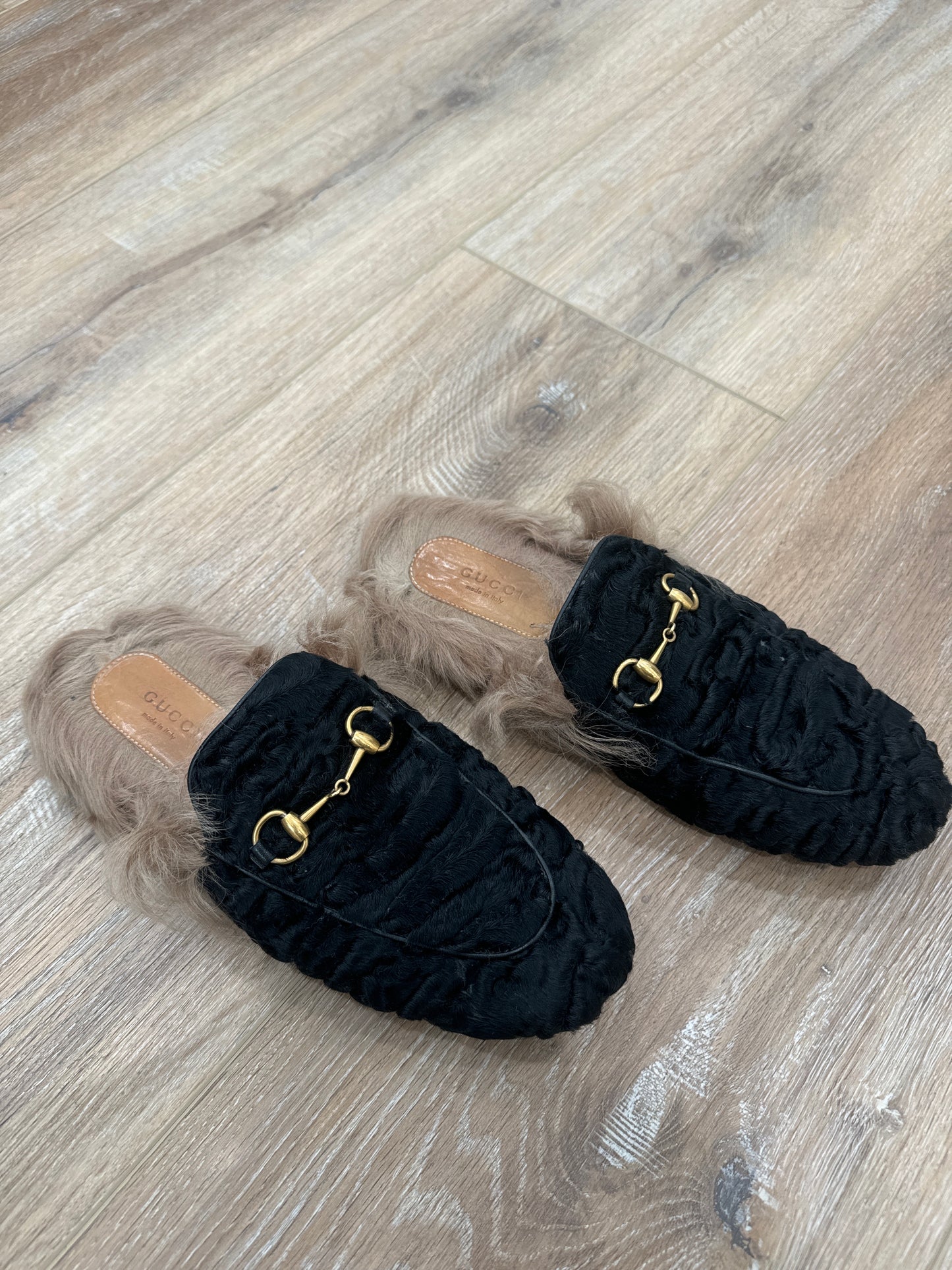 Gucci mules 38