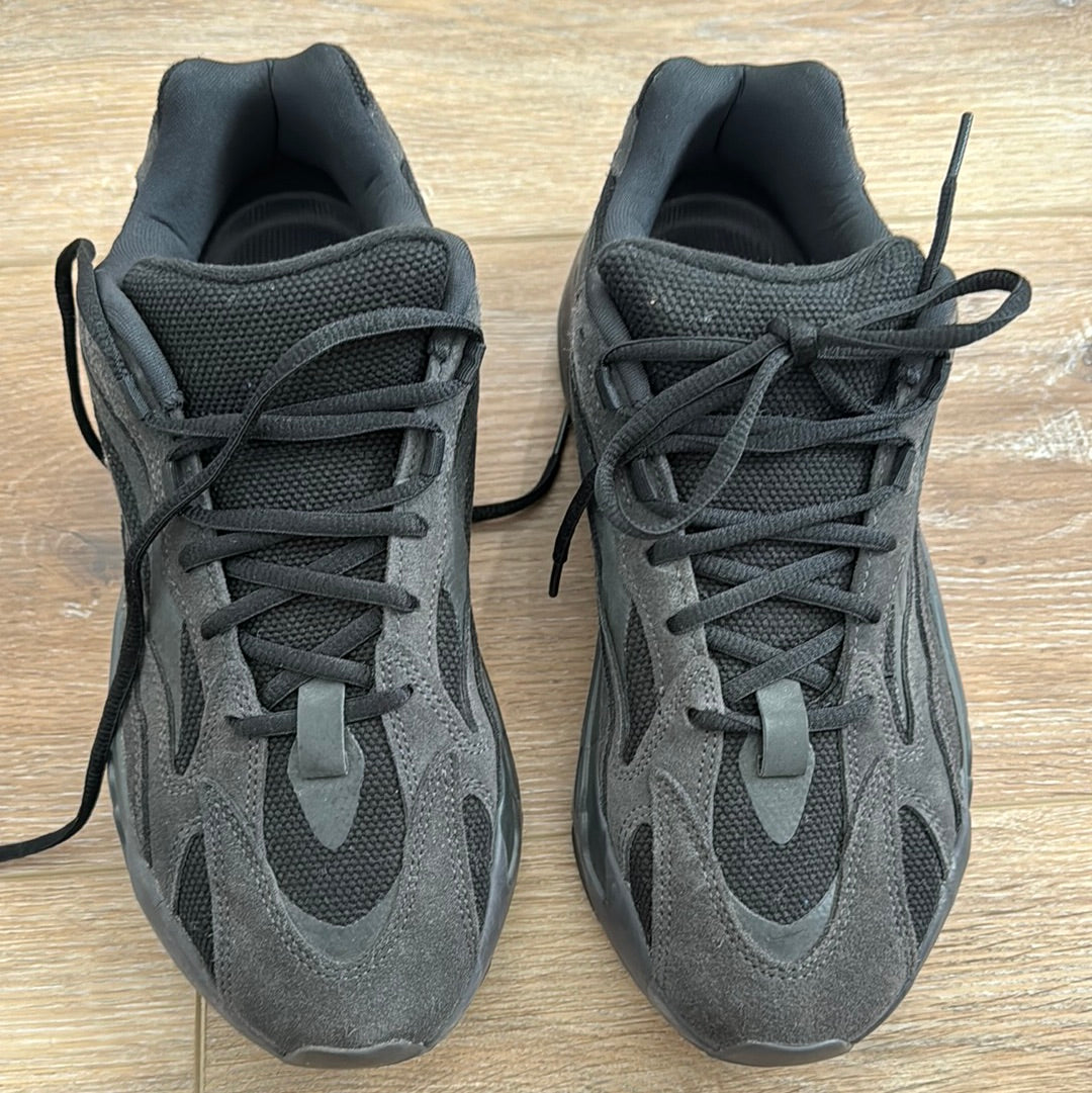 Men’s Yeezy Adidas, 10