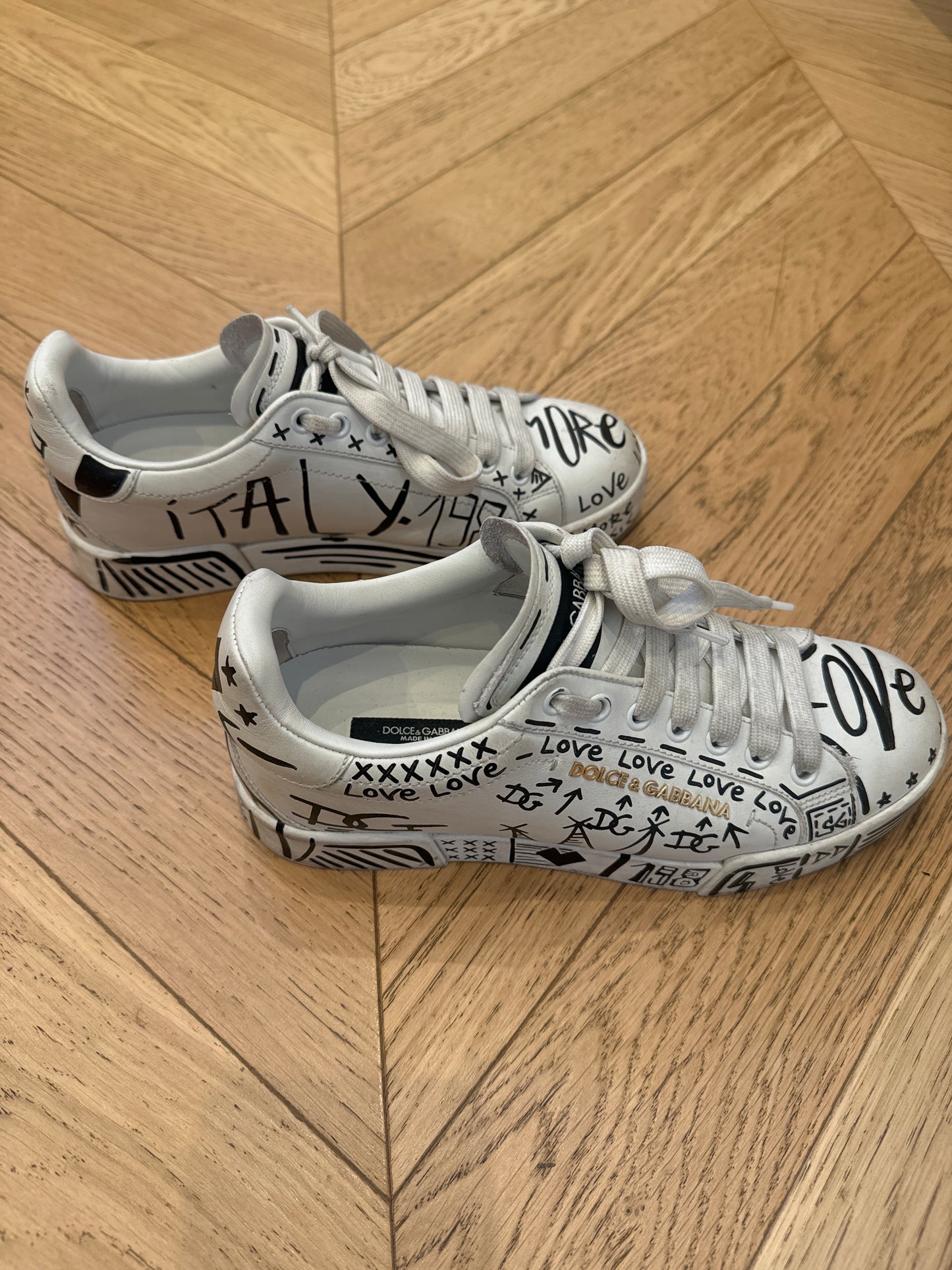 Dolce & Gabanna daughter sneakers 37