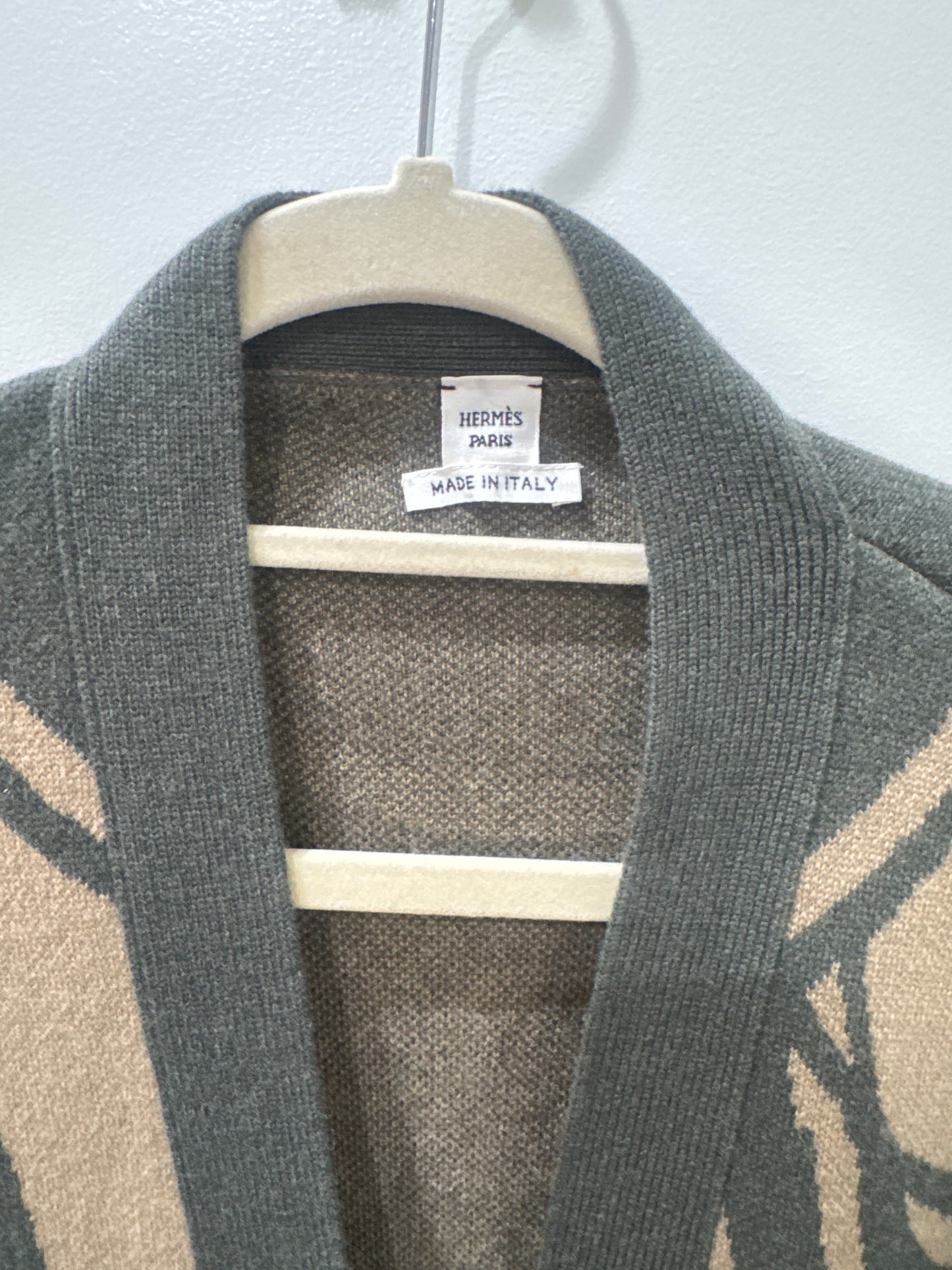 Hermes Cardigan, 38 oversized fit