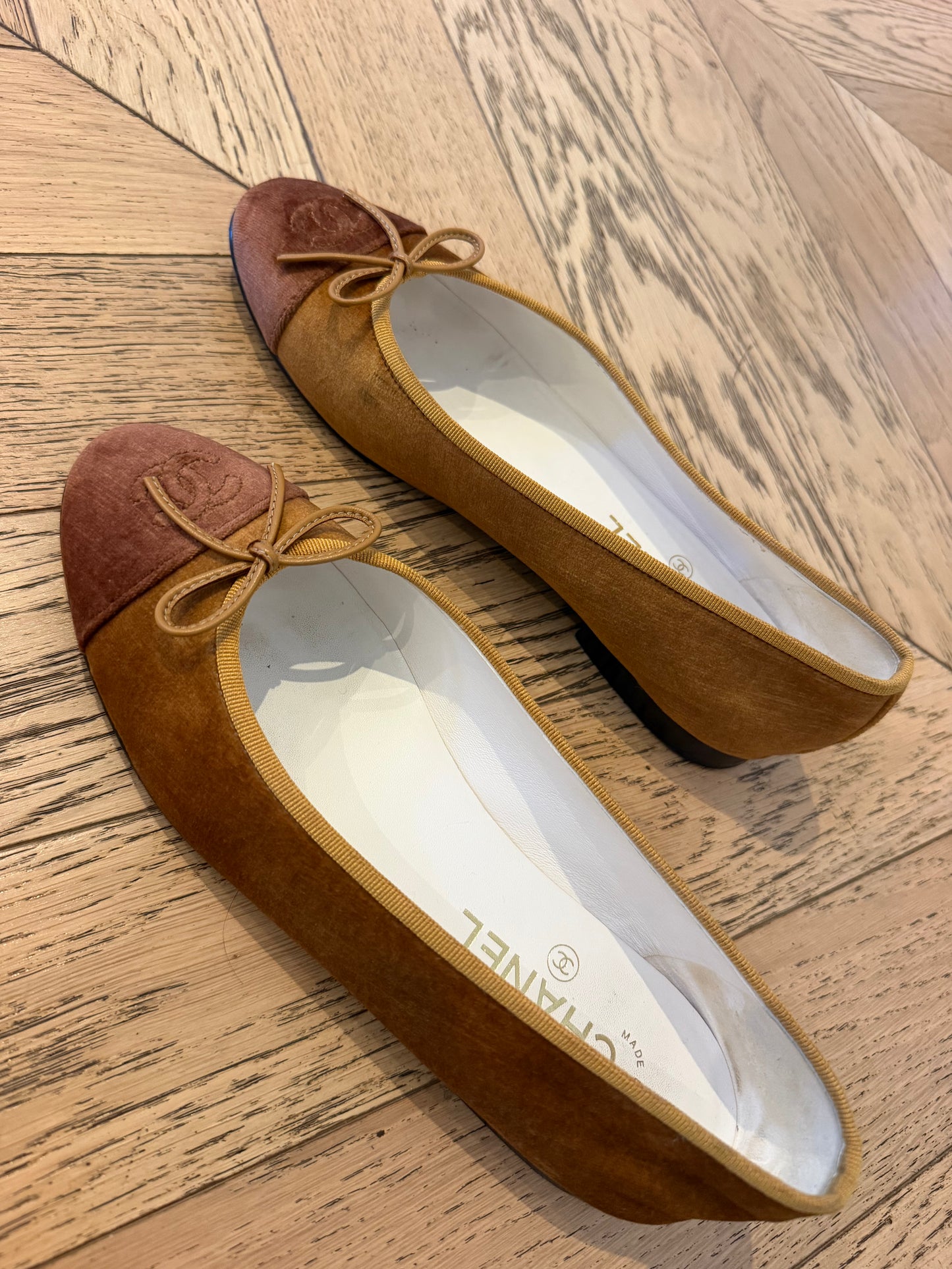 Chanel ballet flats, 39