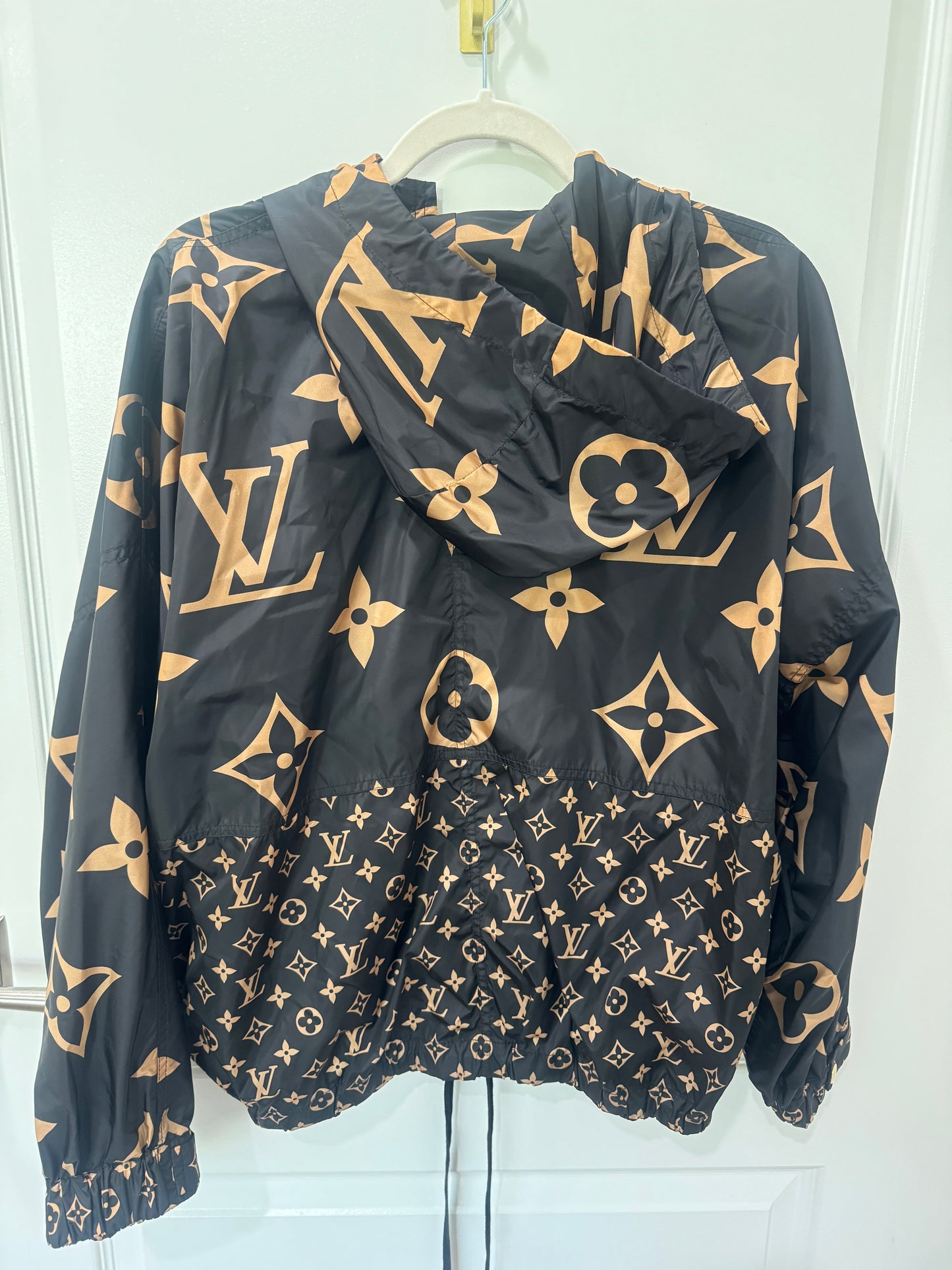Louis Vuitton windbreaker, 40