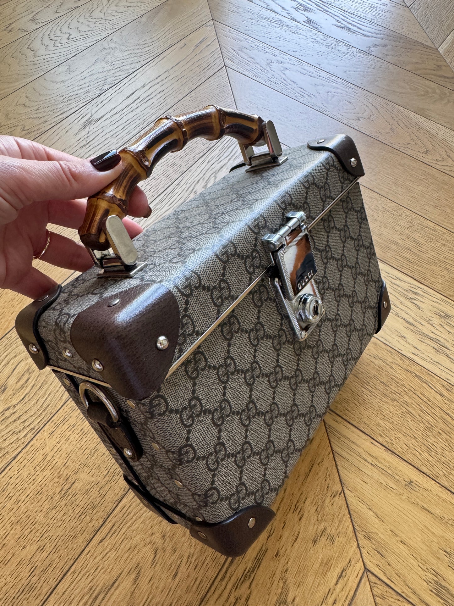 Gucci GG Globe Trotter