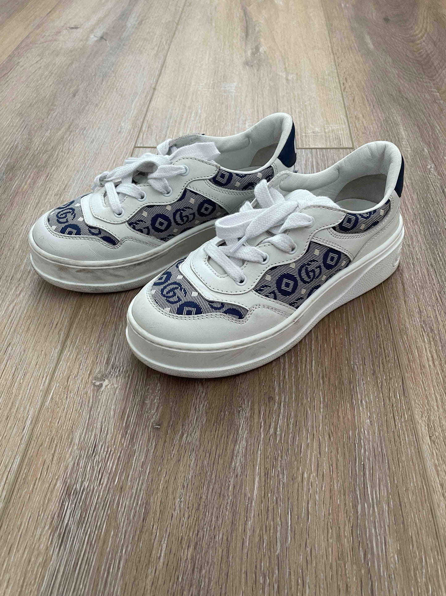 Gucci Girls' Sneakers, size 31
