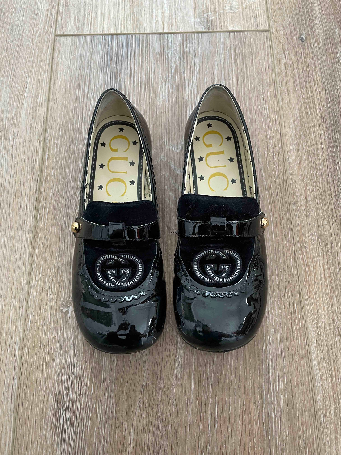 Girls Gucci Patent Leather & Velvet Flats size 31