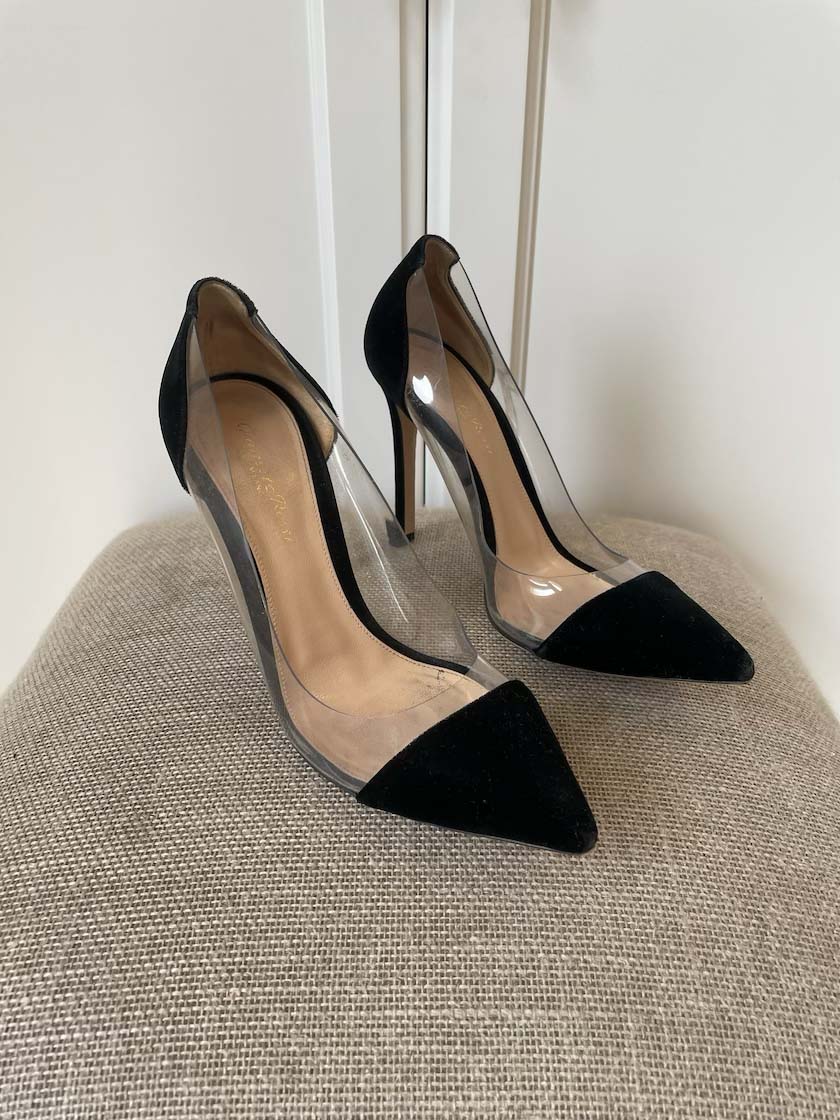 Gianvito Rossi Velvet Heels, 38