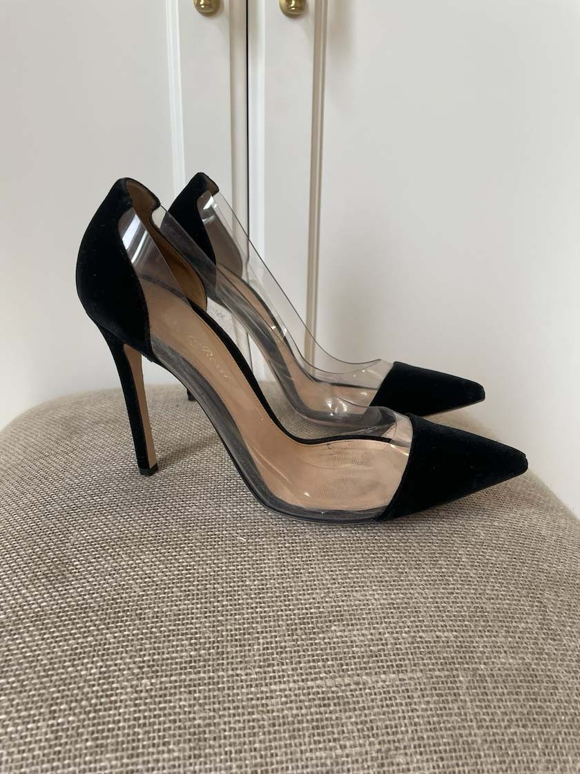 Gianvito Rossi Velvet Heels, 38
