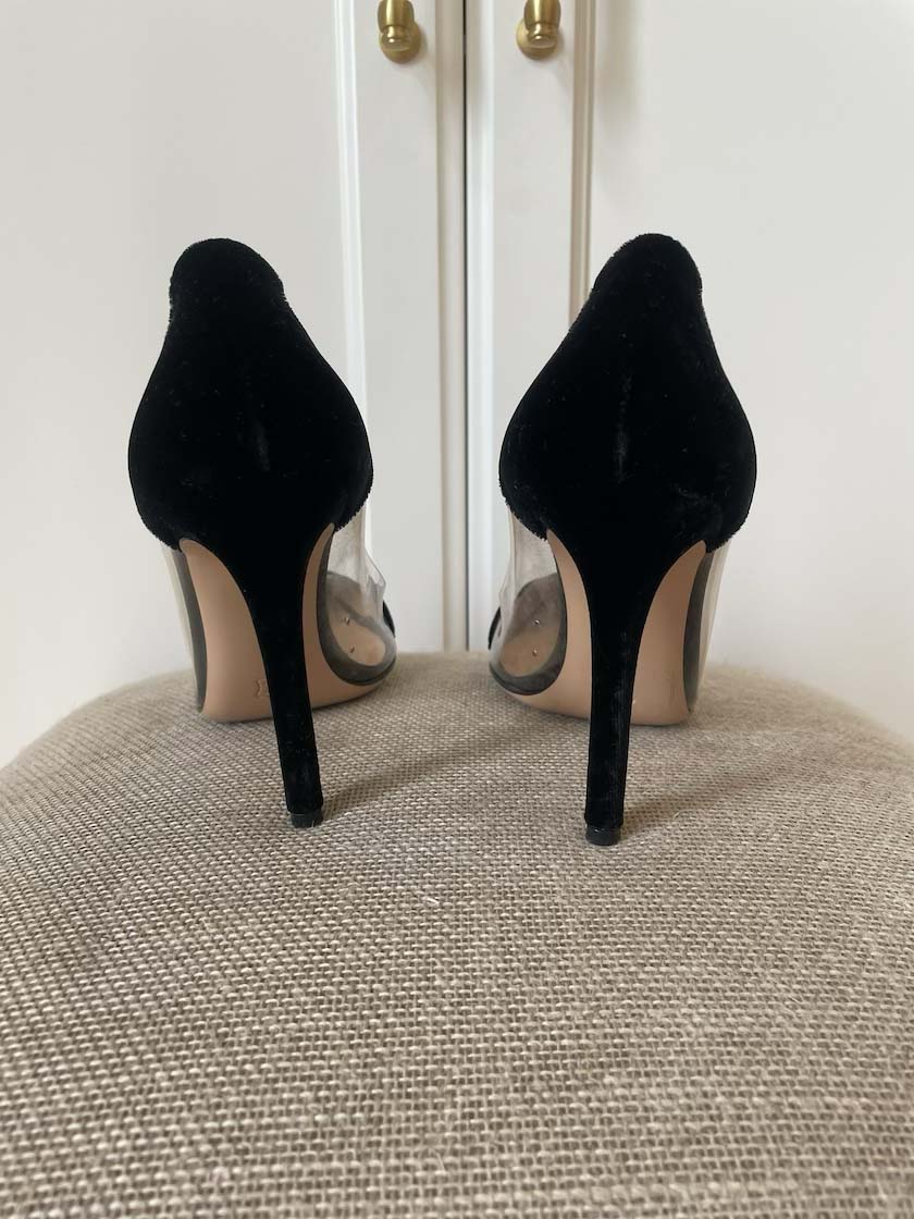 Gianvito Rossi Velvet Heels, 38
