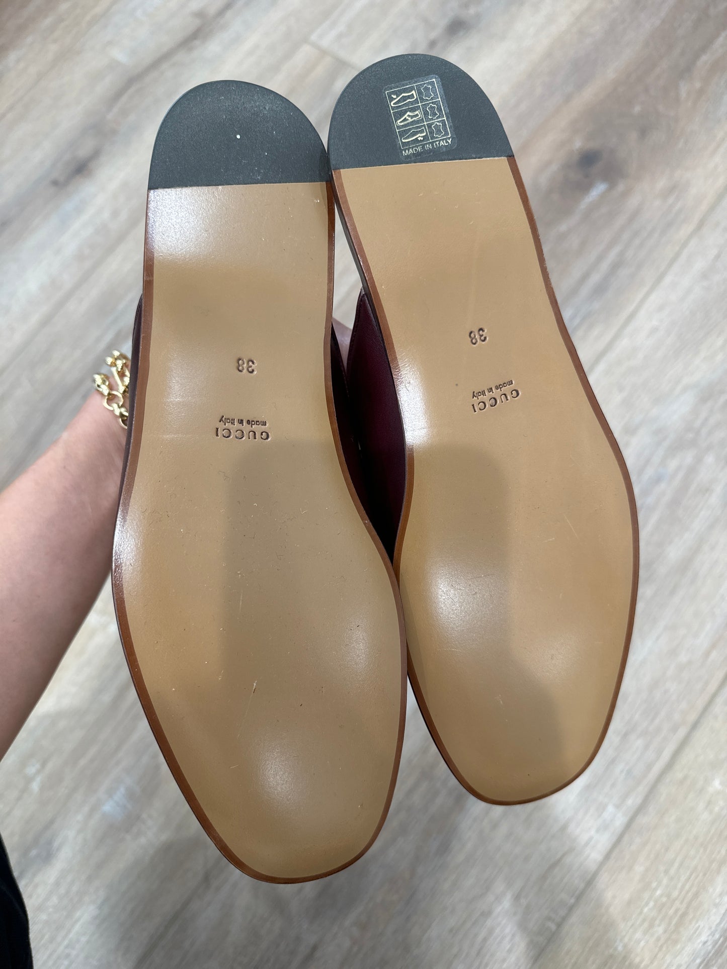 Gucci Mules 38