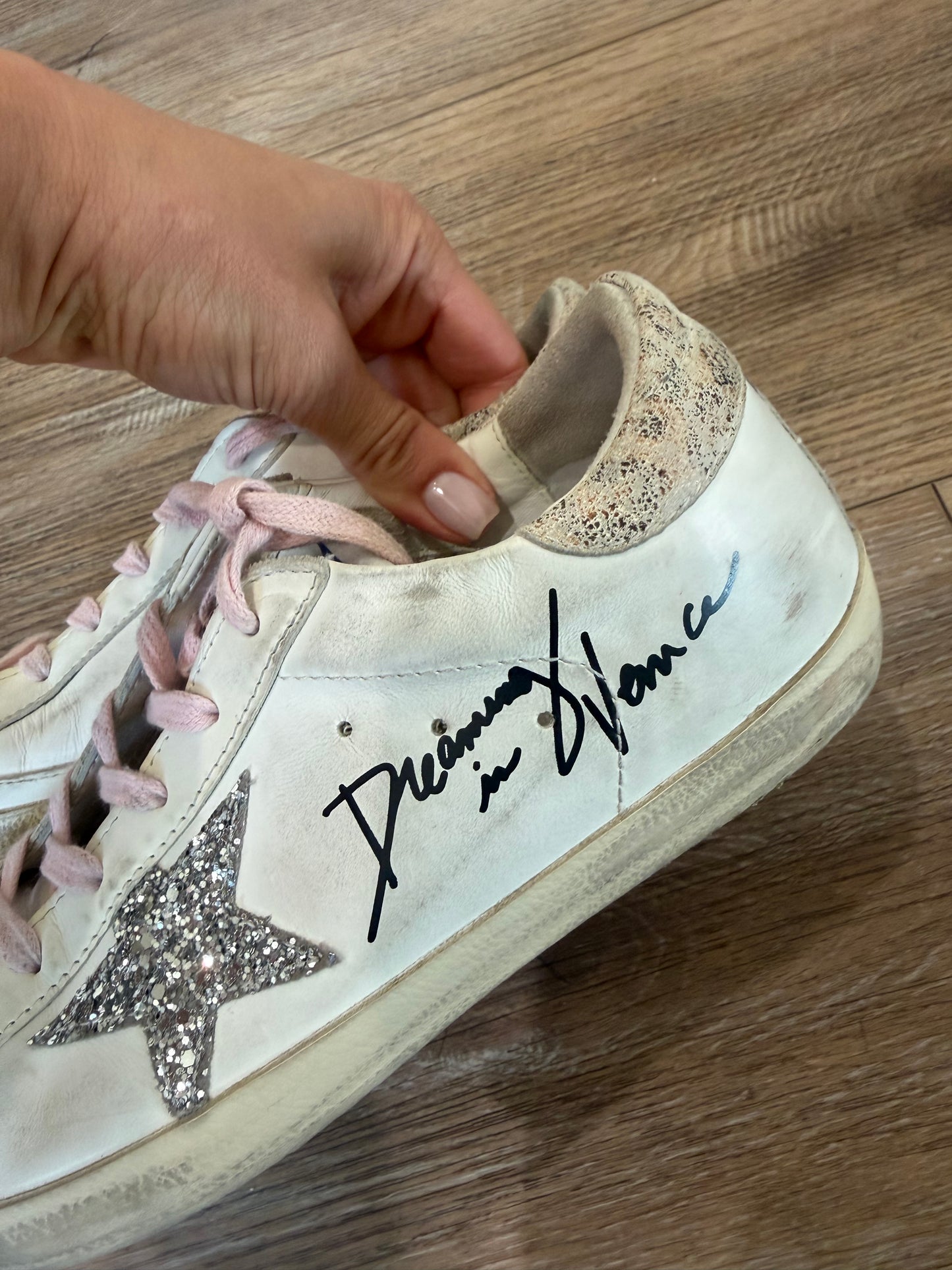 Golden goose, 38