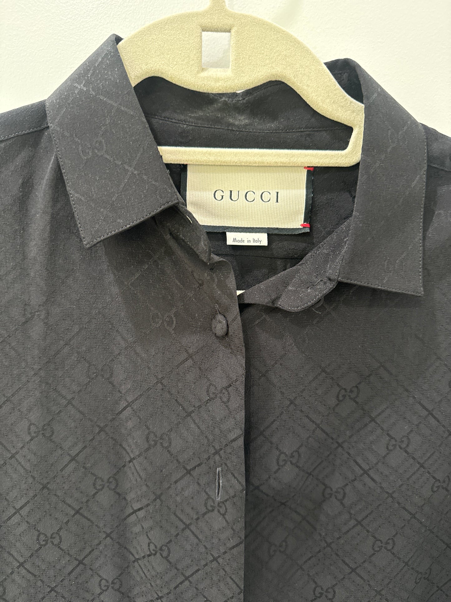 Gucci Silk Button Down 38