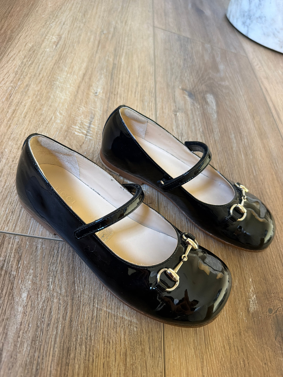 Kids Gucci shoes, 33