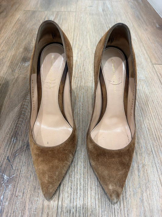 Gianvito Rossi 110mm pump, 38