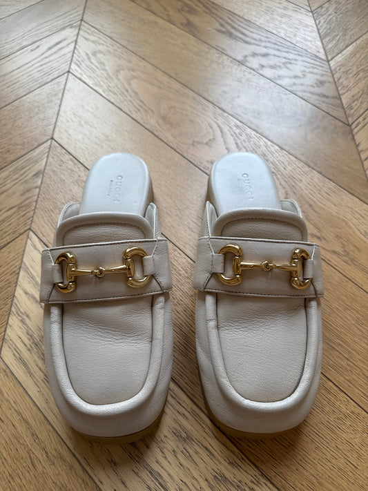 Gucci Mules, 38