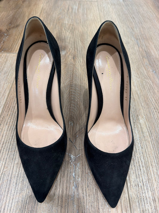 Gianvito Rossi 110mm pump, 38