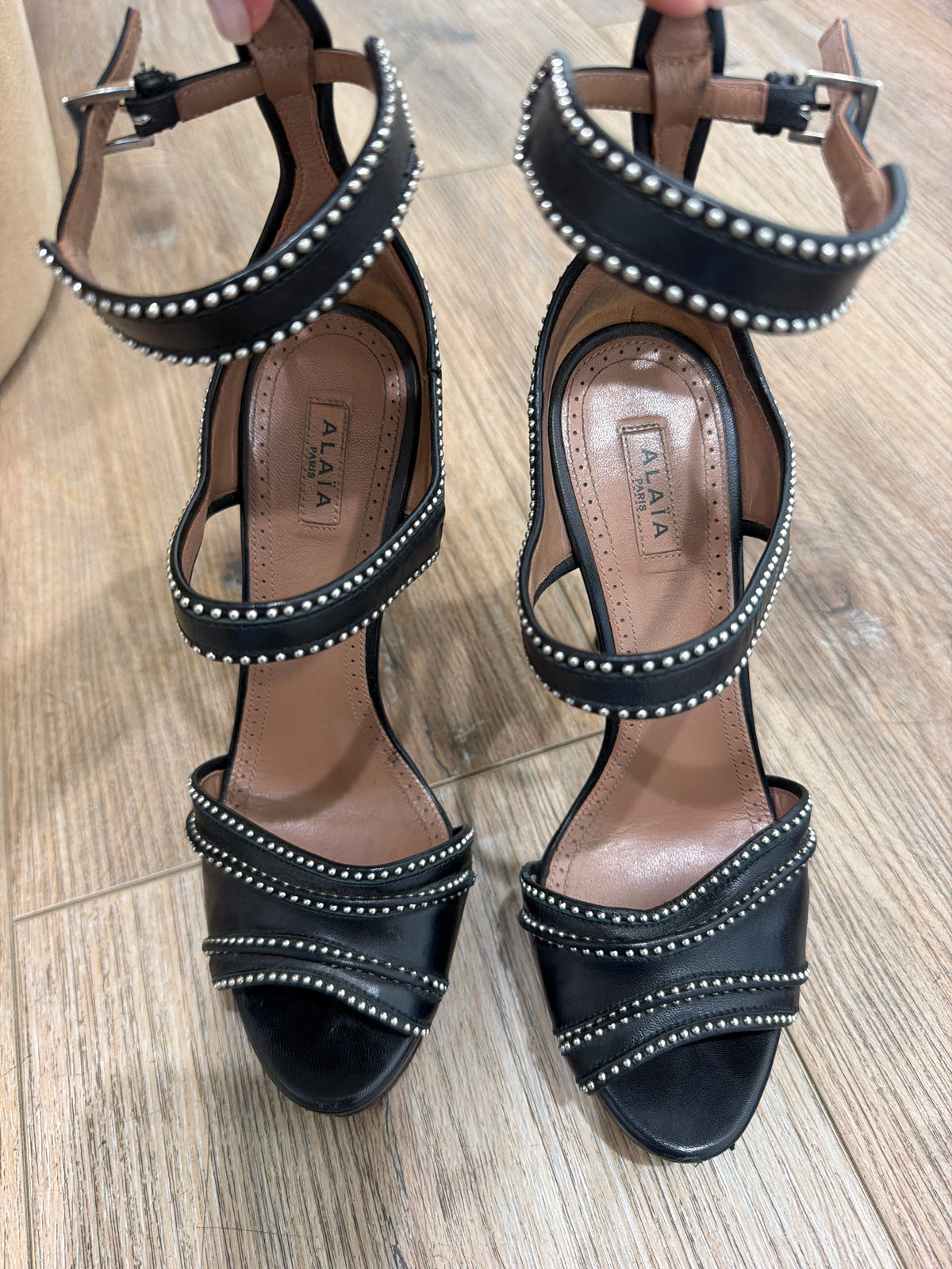 Alaia, 37.5