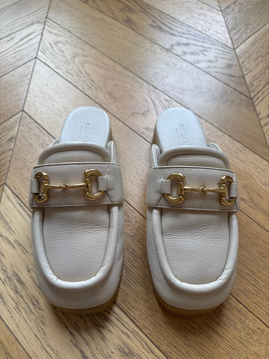 Gucci mules 37.5