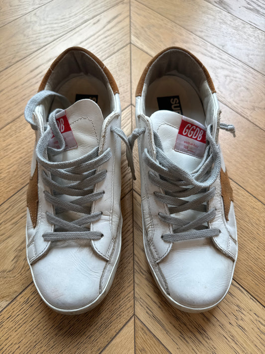 Golden goose, 38