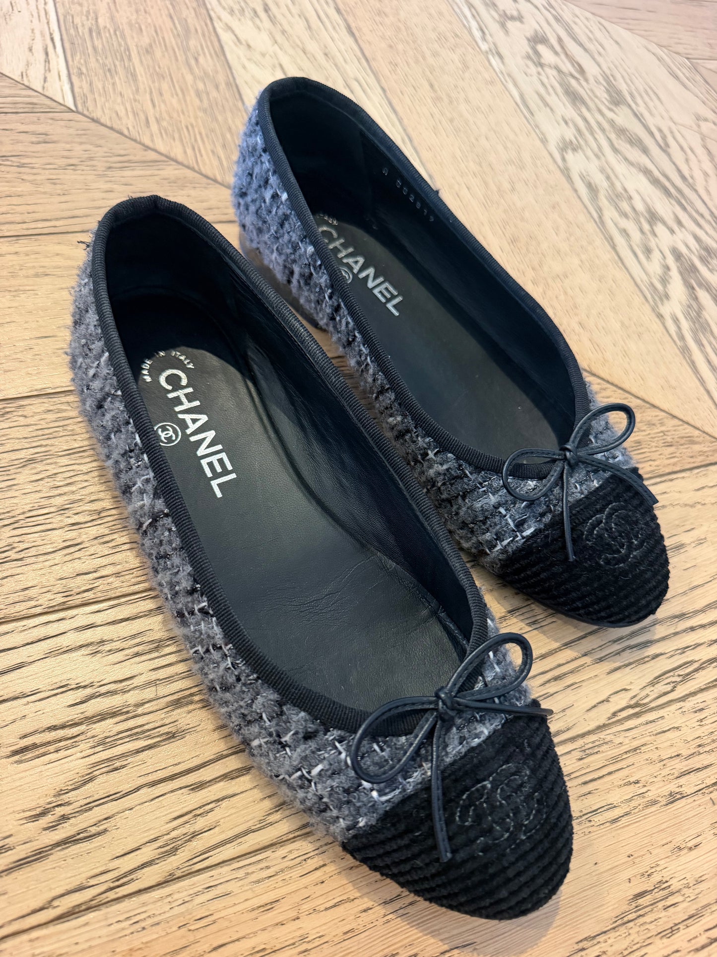 Chanel ballet flats, 39