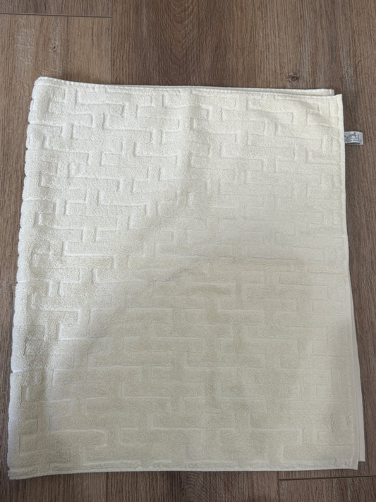 Hermes Towel 22x38
