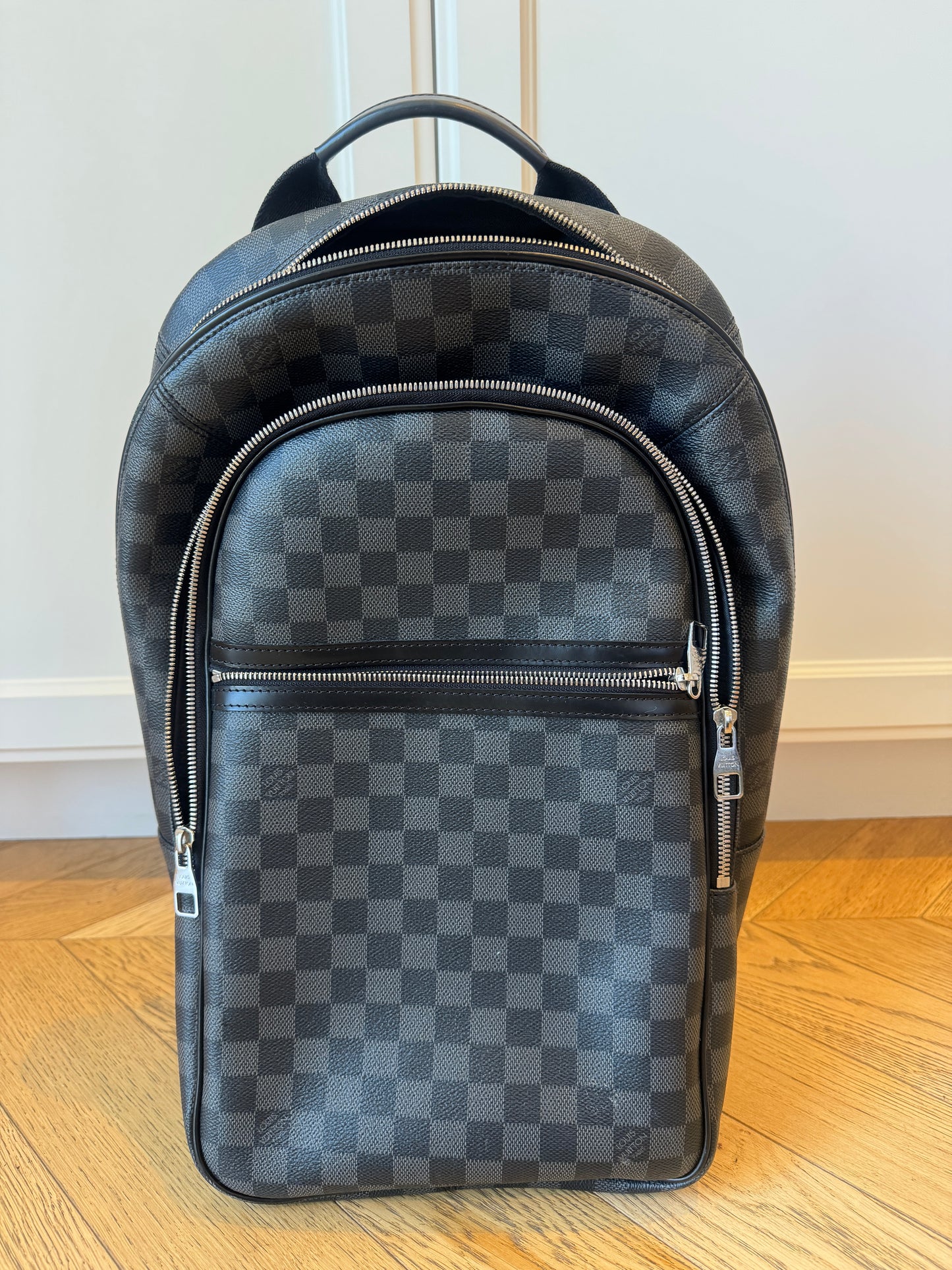 Louis Vuitton monogram Avenue backpack