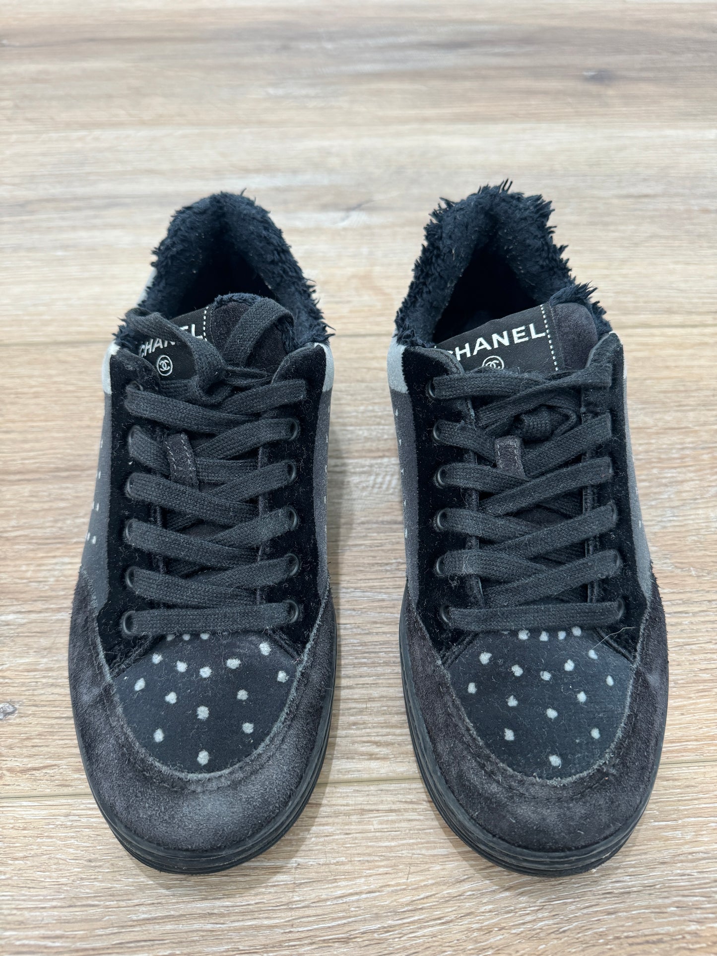 Chanel Sneakers 36.5 daughters