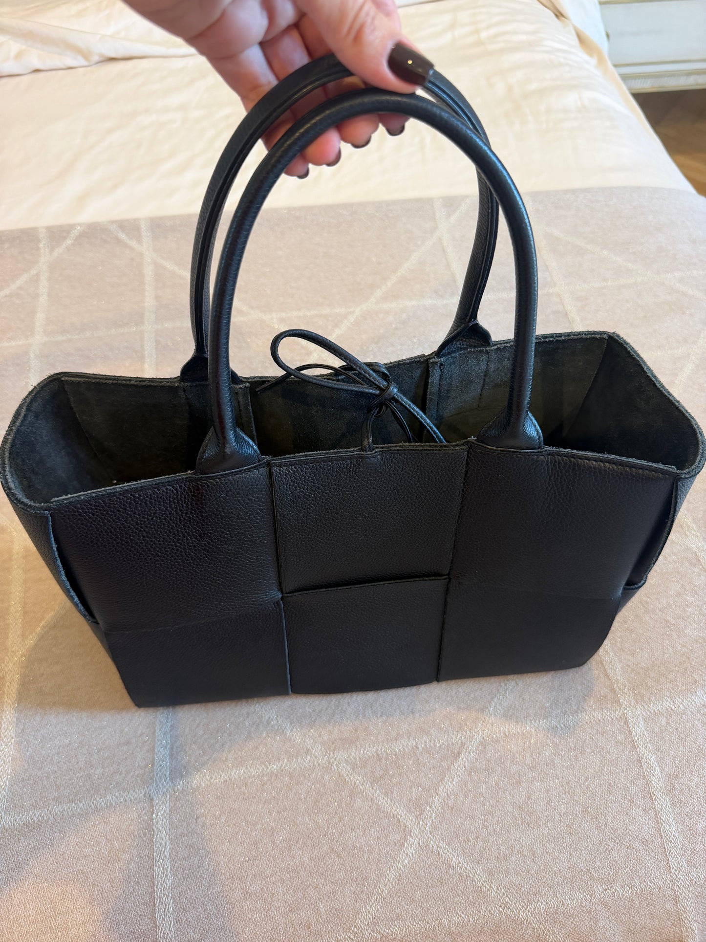 Bottega Arco Medium Tote