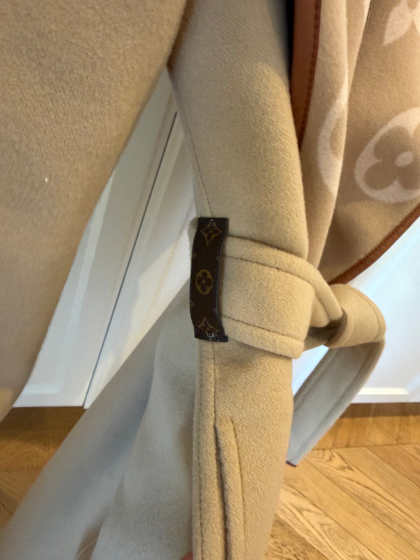 Louis Vuitton coat, 36￼