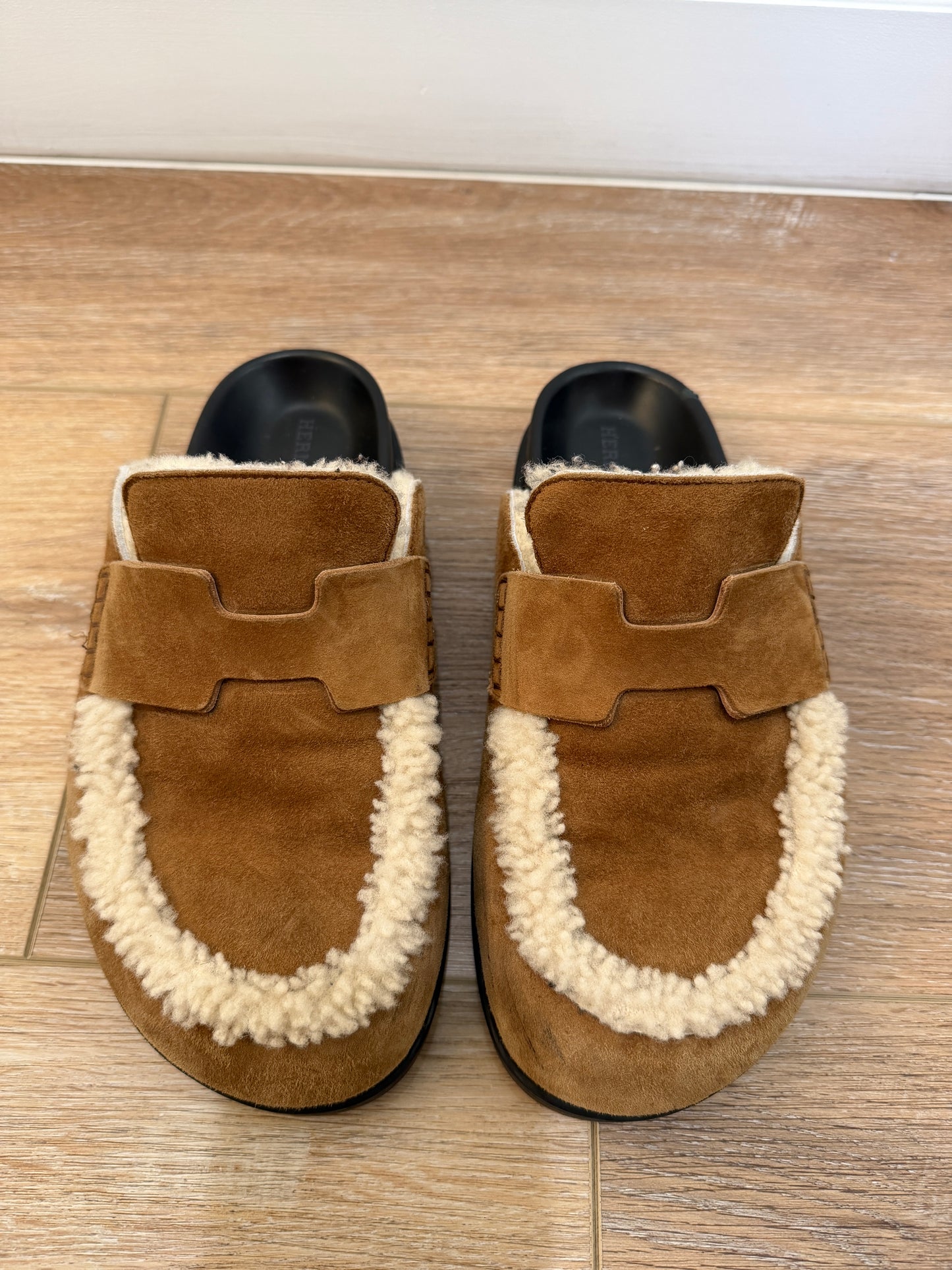 Hermes Mules, 37.5