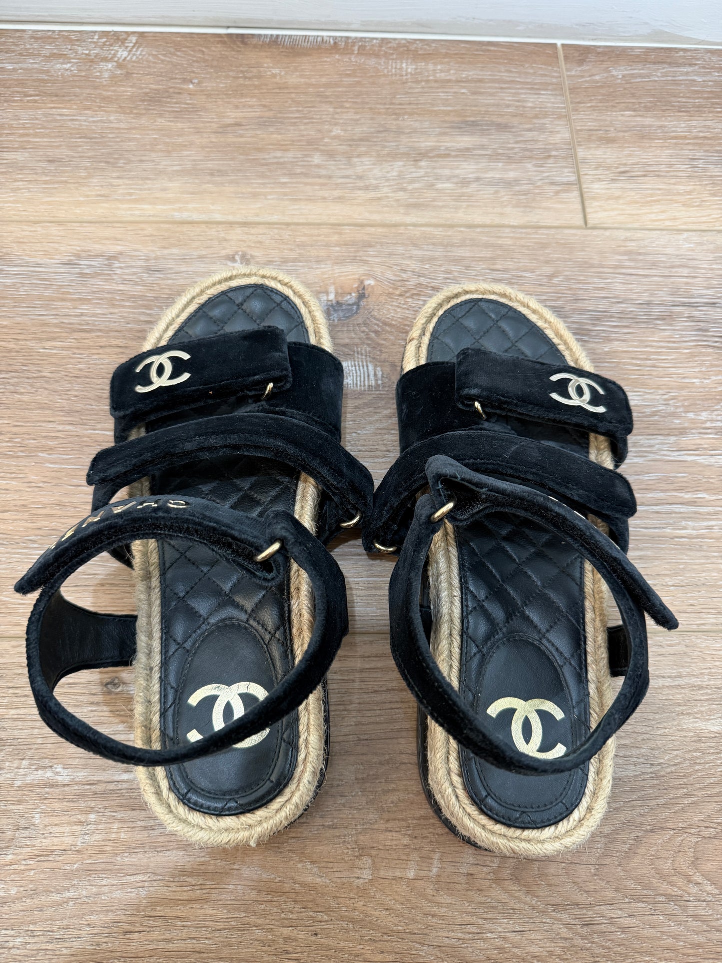 Chanel Velvets sandals, 38