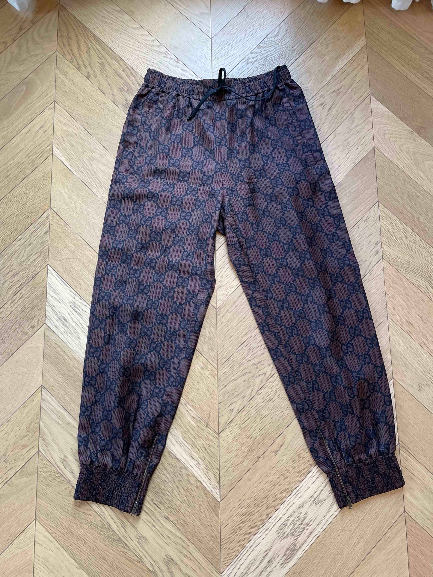 gucci jogger pants, small