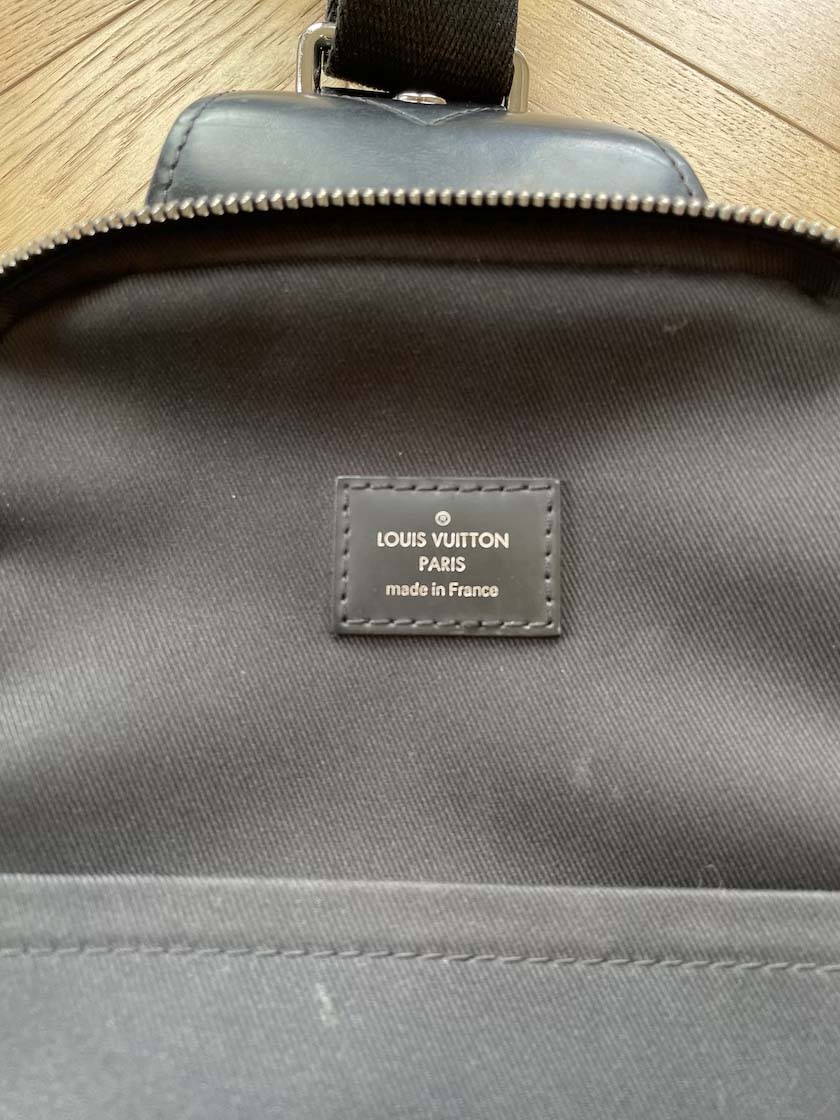 Louis Vuitton Men's Slingbag