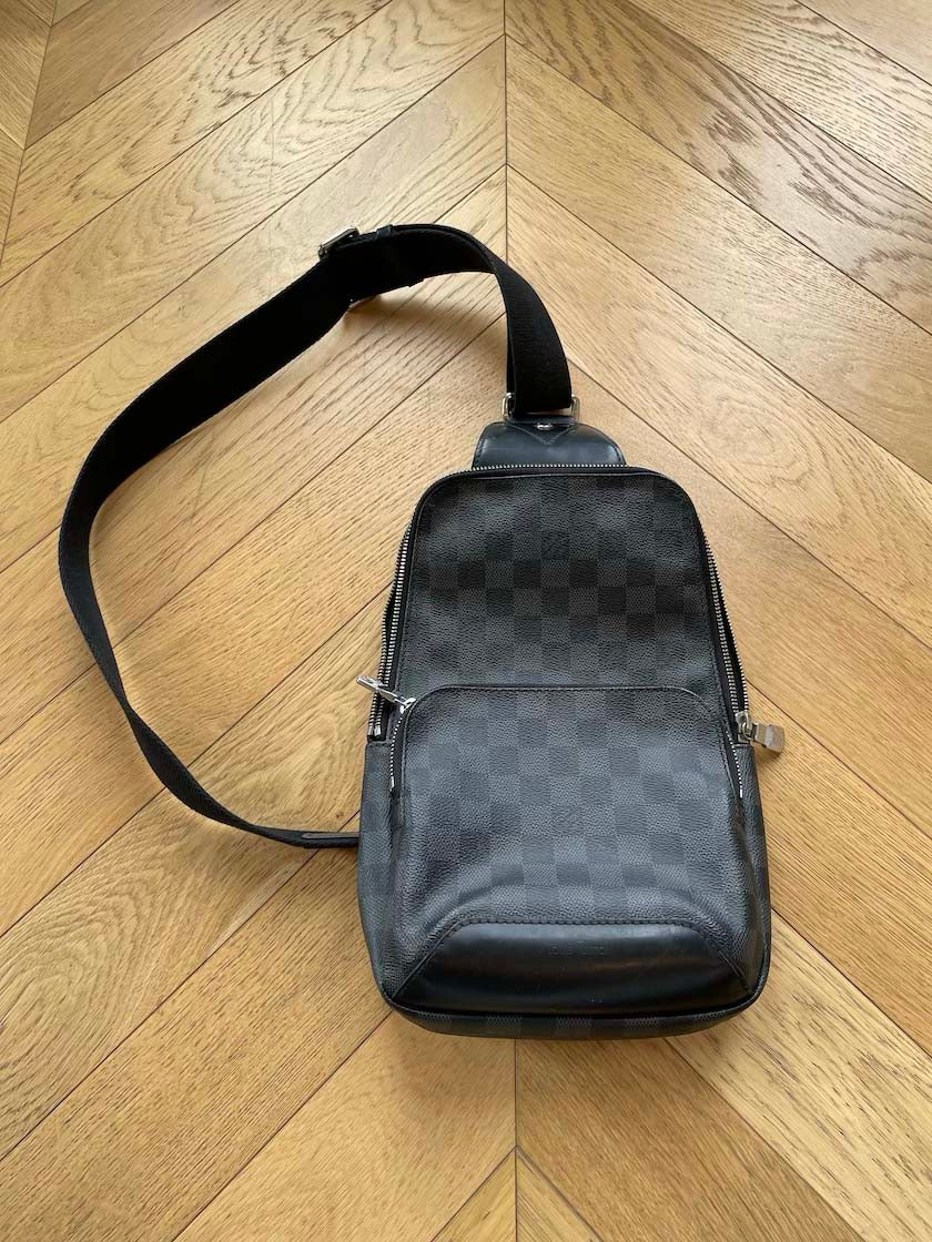 Louis Vuitton Men's Slingbag