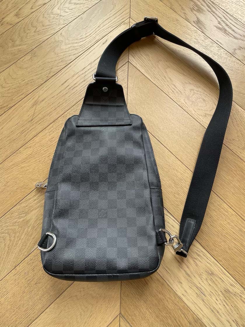 Louis Vuitton Men's Slingbag