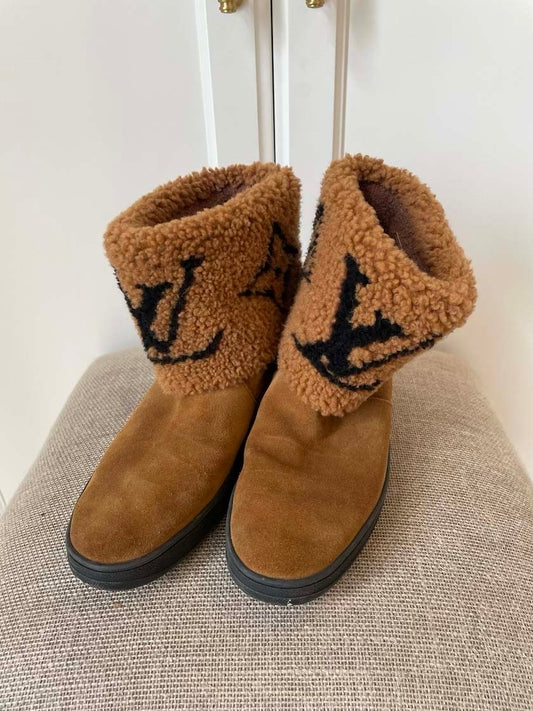 Louis Vuitton Shearling Boots, 36