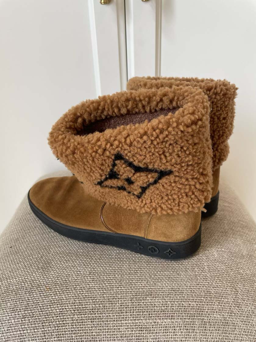 Louis Vuitton Shearling Boots, 36